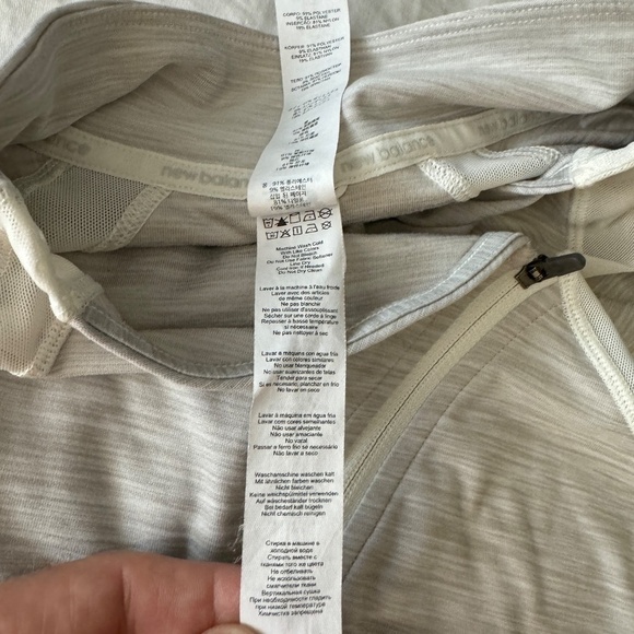 New Balance Women's Gray/Beige Asymmetric Zip Up Performance Track Jacket M - Picture 9 of 16